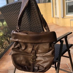 OLD TREND ‘Lotus’ leather bucket bag